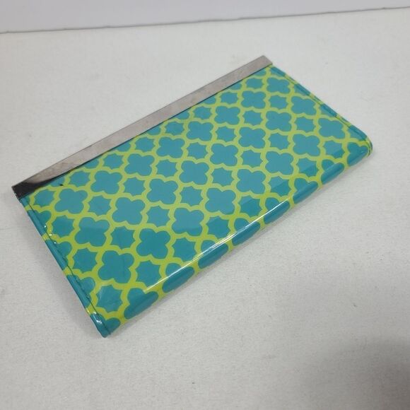 Modern Mint & Yellow Quatrefoil Pattern Wallet - Picture 4 of 6